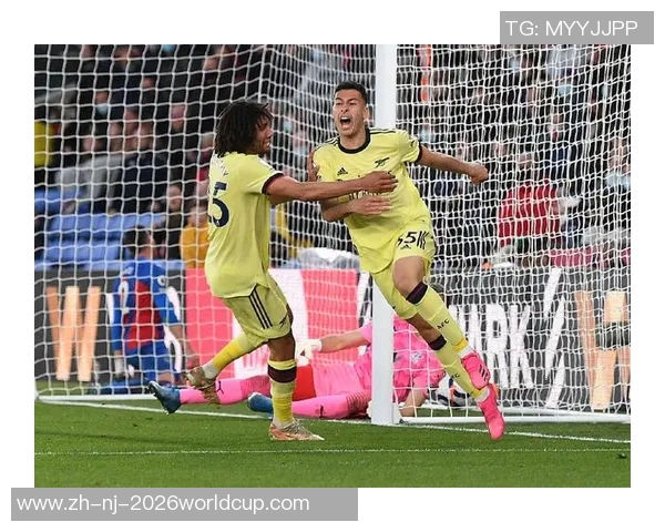 马丁内利的崛起之路:从青涩小将到足球巨星的华丽转身 马丁内利的崛起之路:从青涩小将到足球巨星的华丽转身